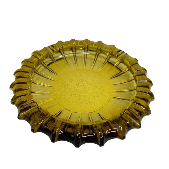 Vintage 1960’s Amber Yellow Gold Art Glass Heavy Large Cigar Ashtray 10”X10” - Picture 3 of 6